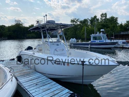 Boston Whaler Outrage 24 ficha técnica y opiniones